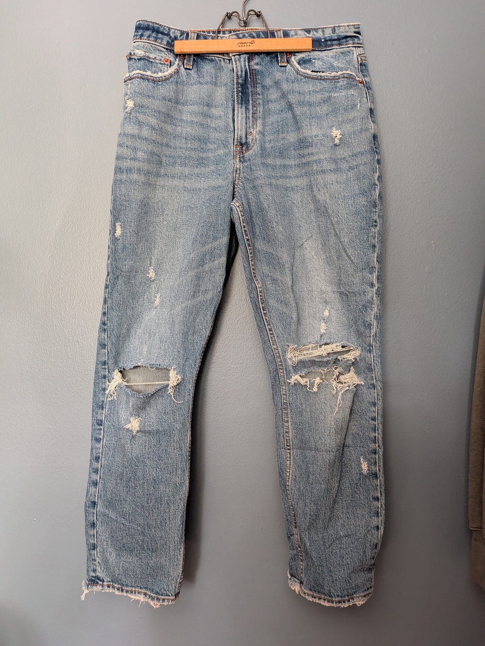 Abercrombie & Fitch Light Wash Distressed Mom Jeans - Curve Love - Picture 2 of 12